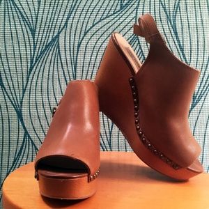 Steve Madden Brown Wedges